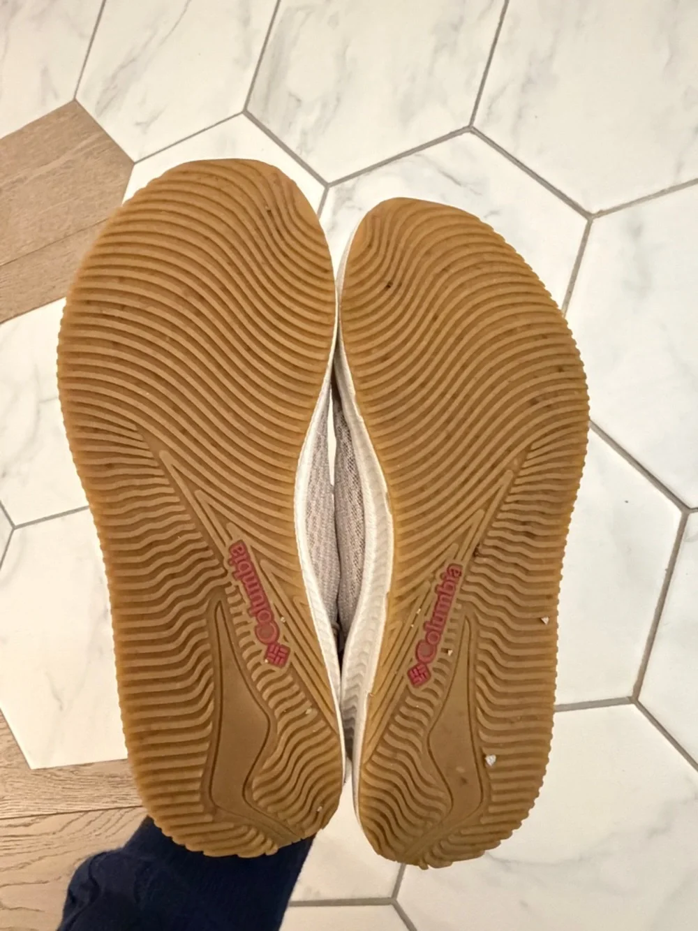 Columbia Beige and Pink Mesh water shoe - Picture 5 of 5
